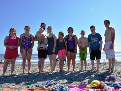 Simmons kids at the beach